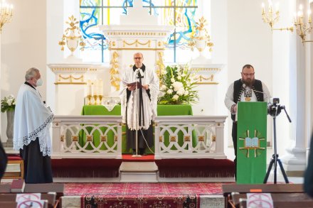 Nabożeństwo wspomnieniowe w kościele ewangelicko-augsburskim ap. Piotra i Pawła w Wiśle.